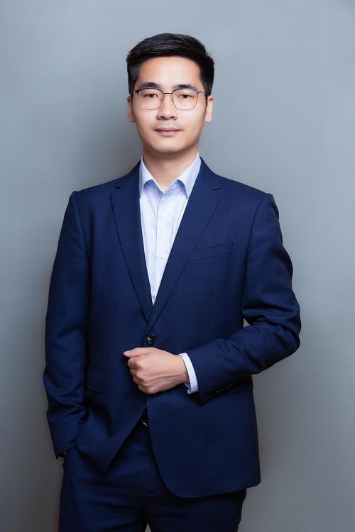 周鹏娟 创始人 & 执行董事